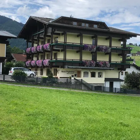 Haus Voglreiter - Inkl Sommerkarte, Zentrale Und Ruhige Lage, Garten Mit Spielplatz Kaprun Exterior photo